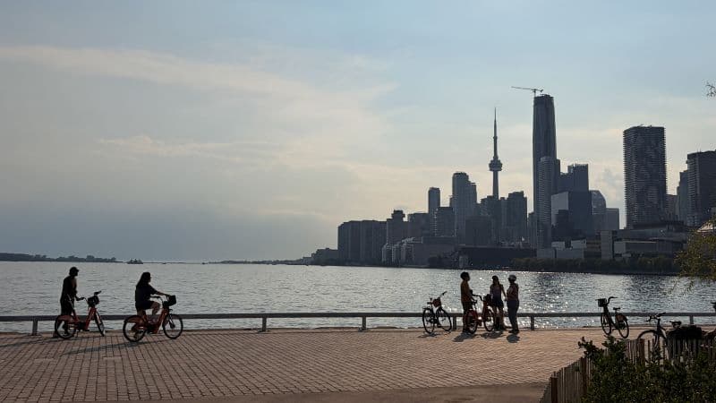 Toronto AI Hub Challenges Silicon Valley
