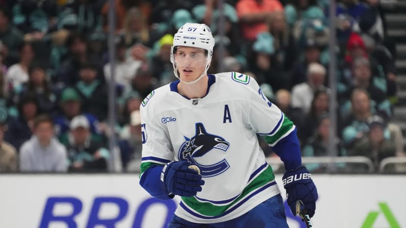 Stars Acquire Myers from Canucks Amid Winning Streak