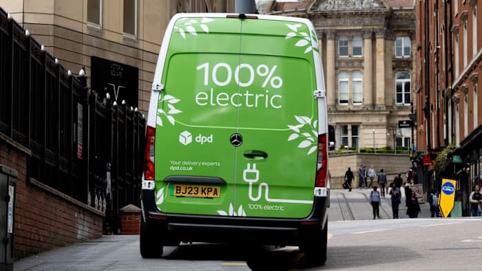 UK Fuels Green Truck Push: £1 Billion Overhaul