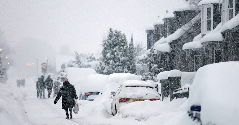 UK Weather Alert: Snowfall and Strong Winds Ahead
