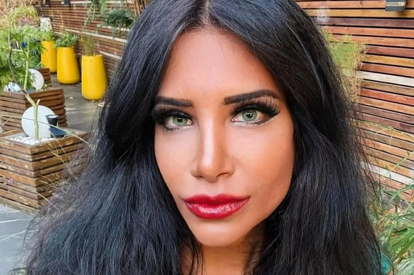 Chilli Queen's Fiery Comeback Aims for 100 Wins