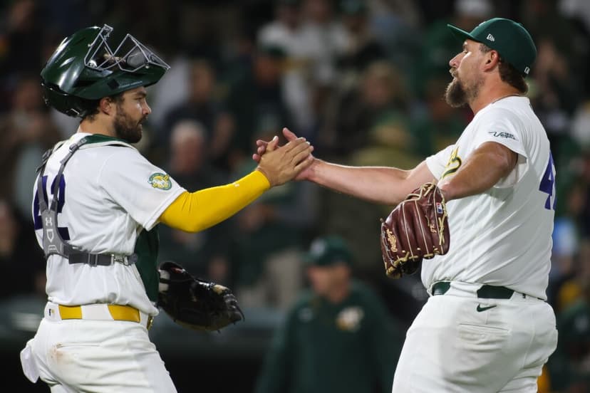 Langeliers' record homer powers A's past Rangers