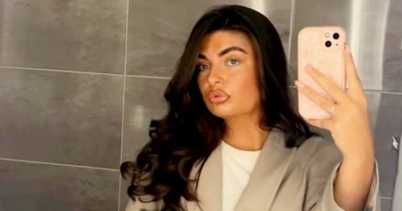 Woman Lives With Two Wombs After Rare Diagnosis