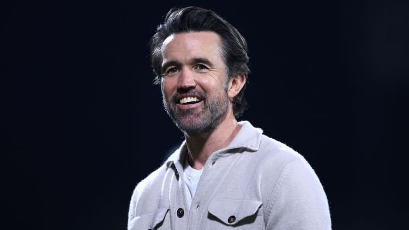 Rob McElhenney Offers Vegas Trip to Rival