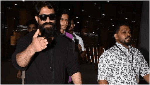 Yash Dons Sleek Black for Airport Style