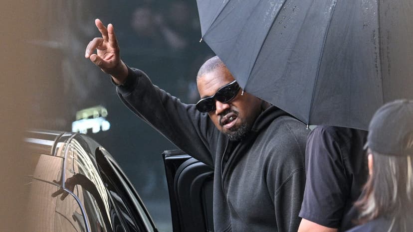 Ye Apologizes for Remarks, Drops New Album 'Bully'