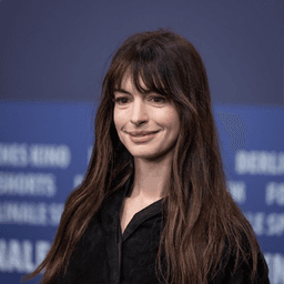 Anne Hathaway