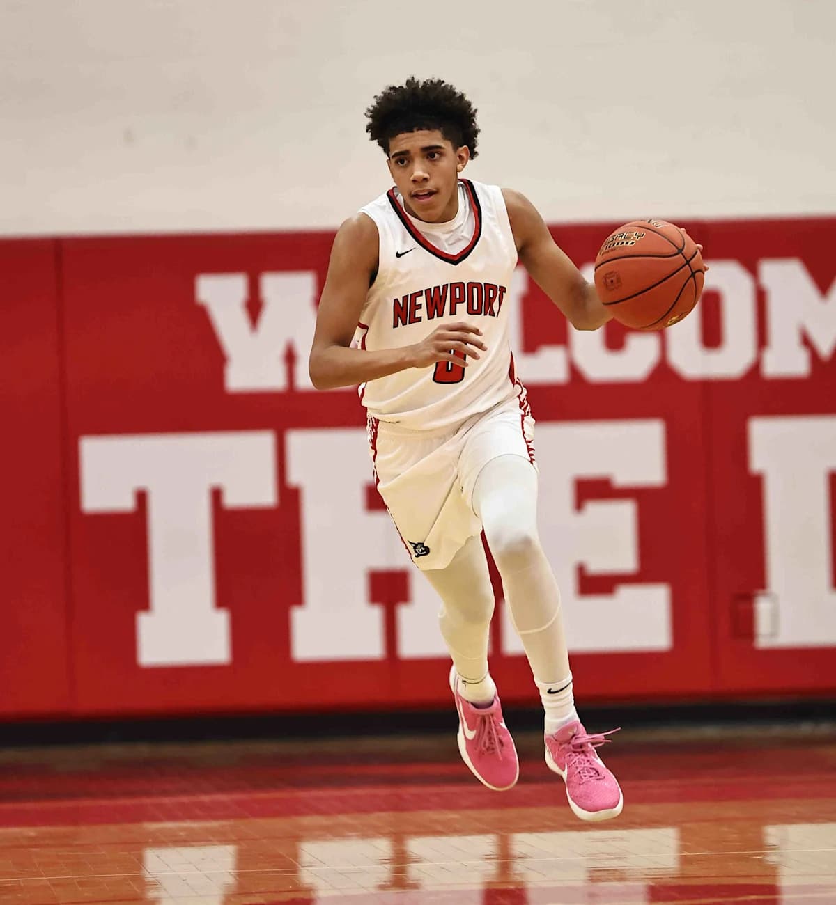 Top 2026 Recruit Taylen Kinney Narrows College Choices to 12 Elite Programs