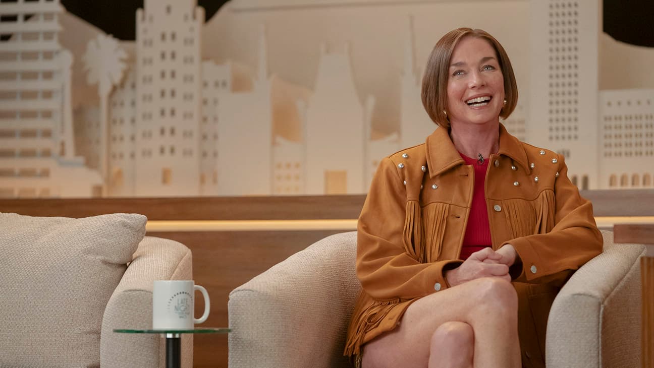 'Dance Mom' Character Earns Julianne Nicholson Surprise Emmy Nod