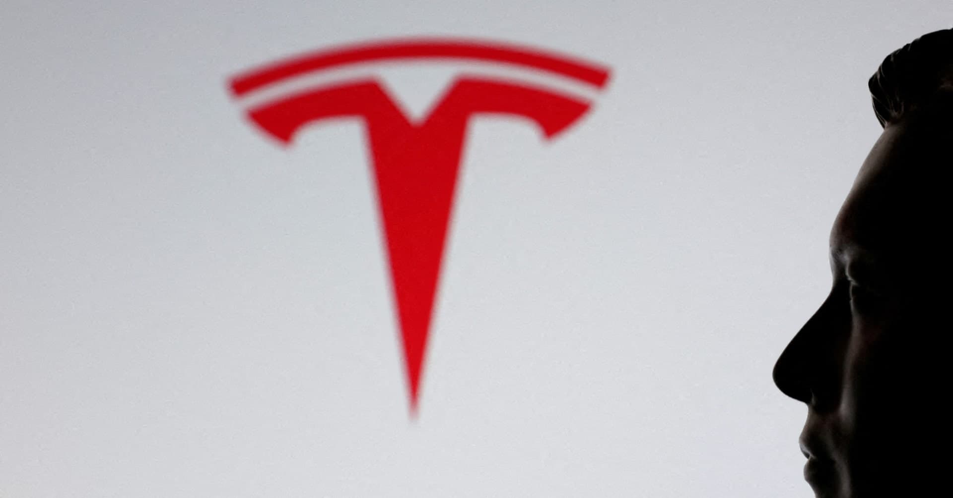 Tesla Outlines $1 Trillion Compensation Plan for Elon Musk