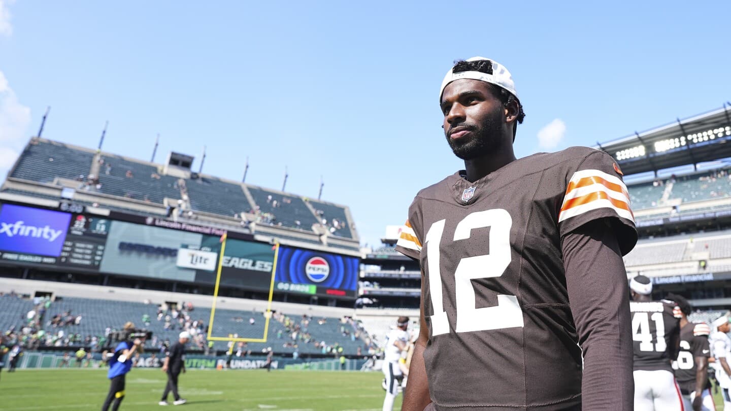 Browns Quarterback Dilemma: Injuries Complicate Roster Decisions