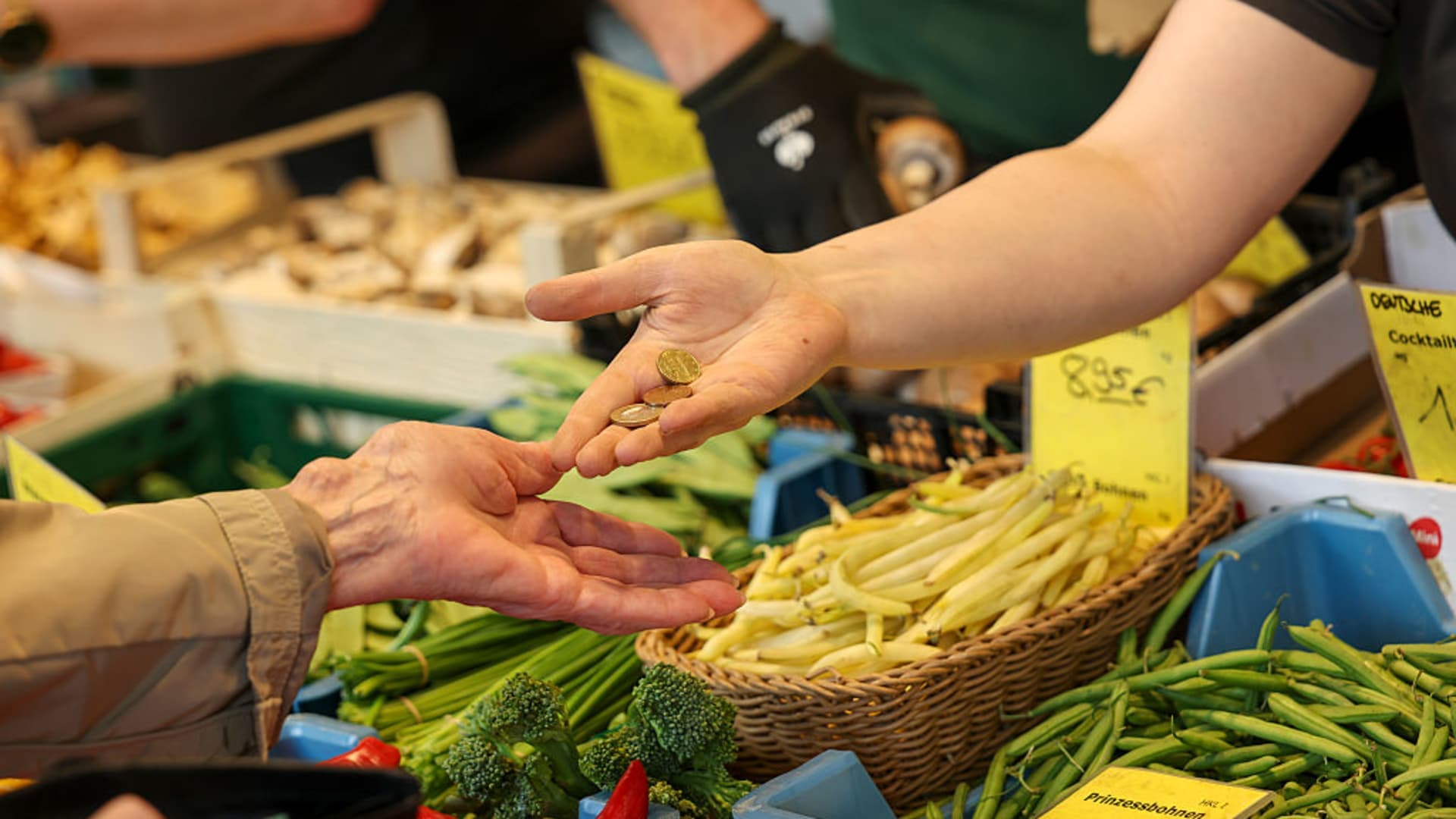 German Inflation Jumps 2.1% in August, Exceeding Forecasts