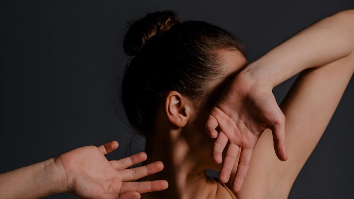 Cancer Doctors Reveal Symptoms They Won't Ignore