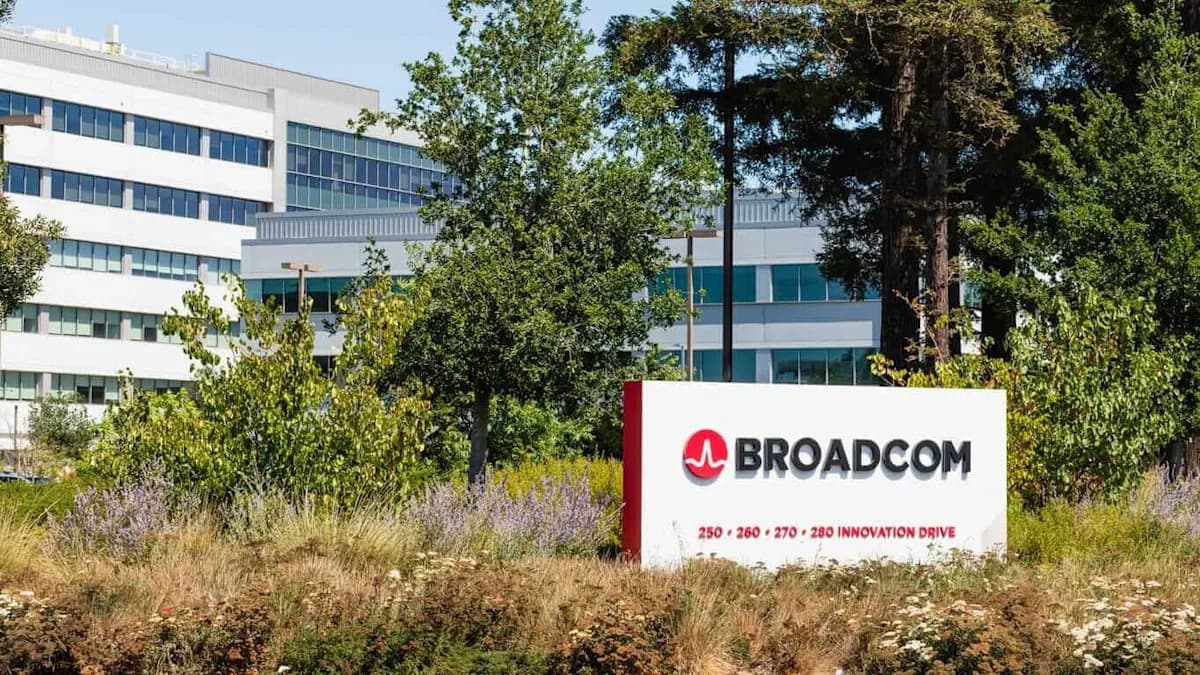 Broadcom Solidifies $1.5 Trillion Valuation as Digital Infrastructure Leader