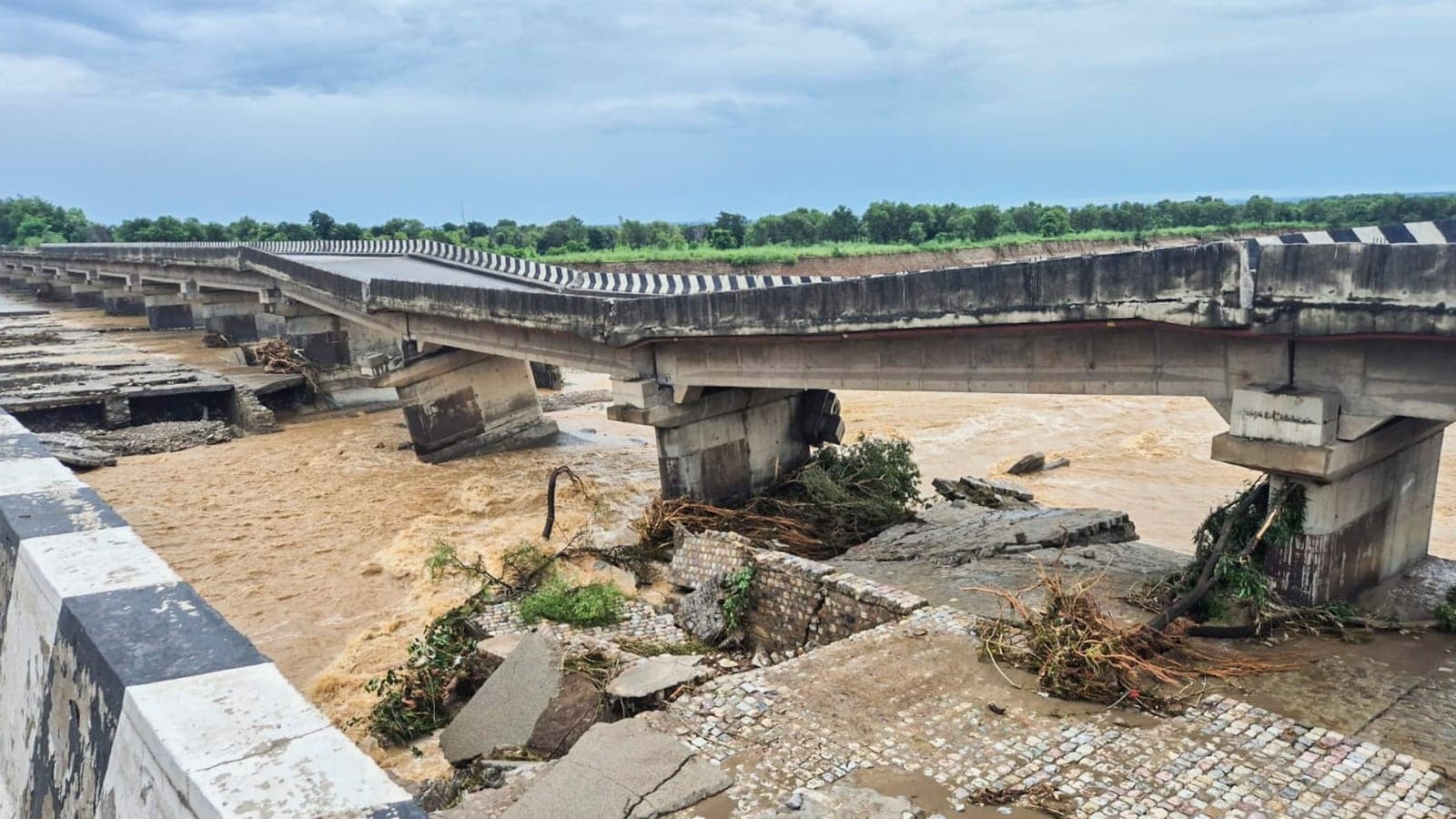 Intense Rainfall Prompts Red Alerts Across Northern India
