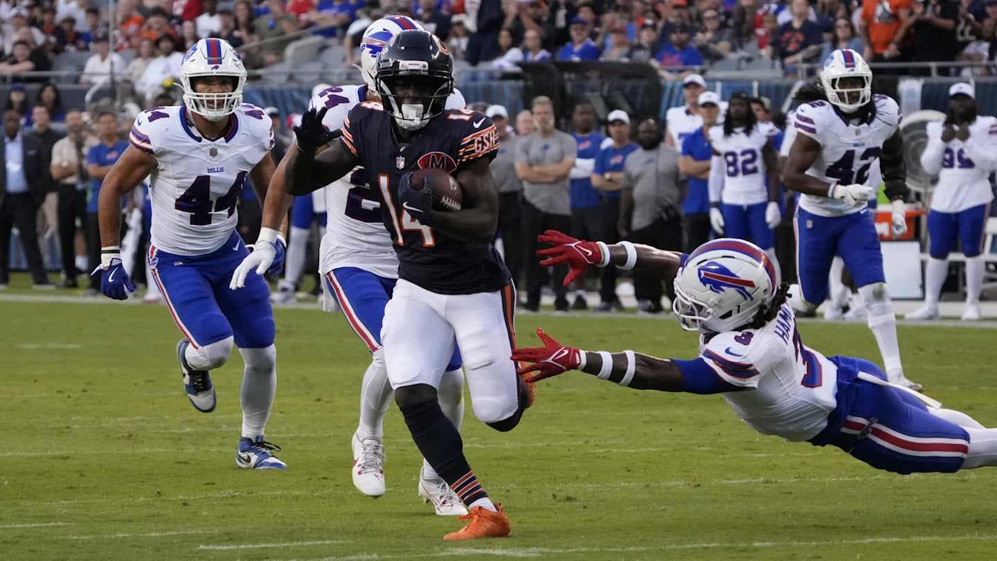 Bears Receivers Shine in Preseason Blowout: Zaccheaus Scores 36-Yard TD