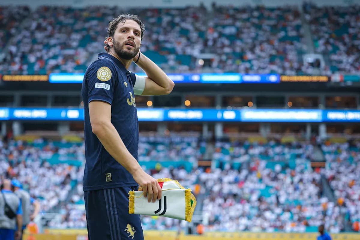 Juventus Rejects €25M Offer for Locatelli, Signals Importance
