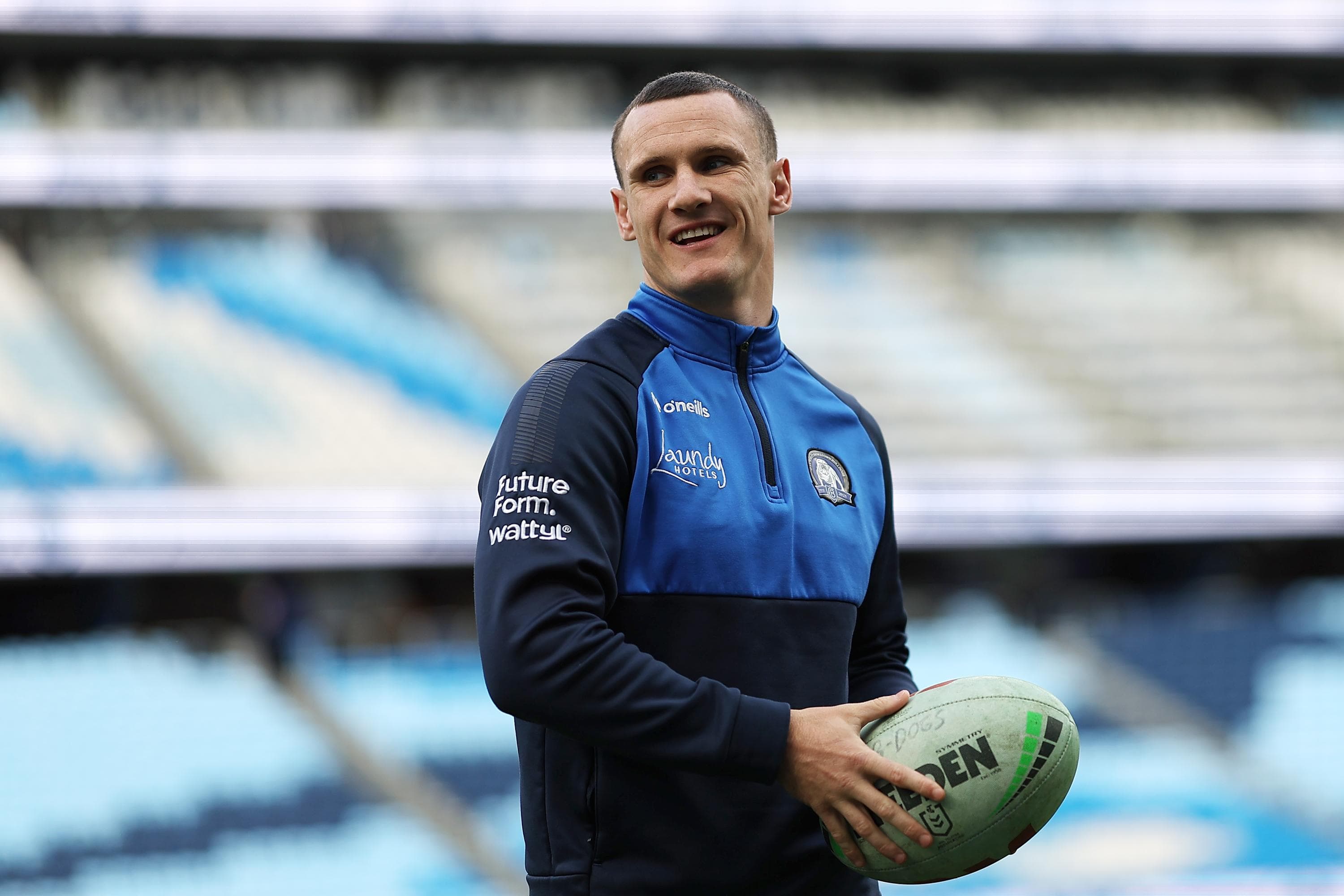 Bulldogs' Injured Fullback Tracey Eyes Early Return to Lineup