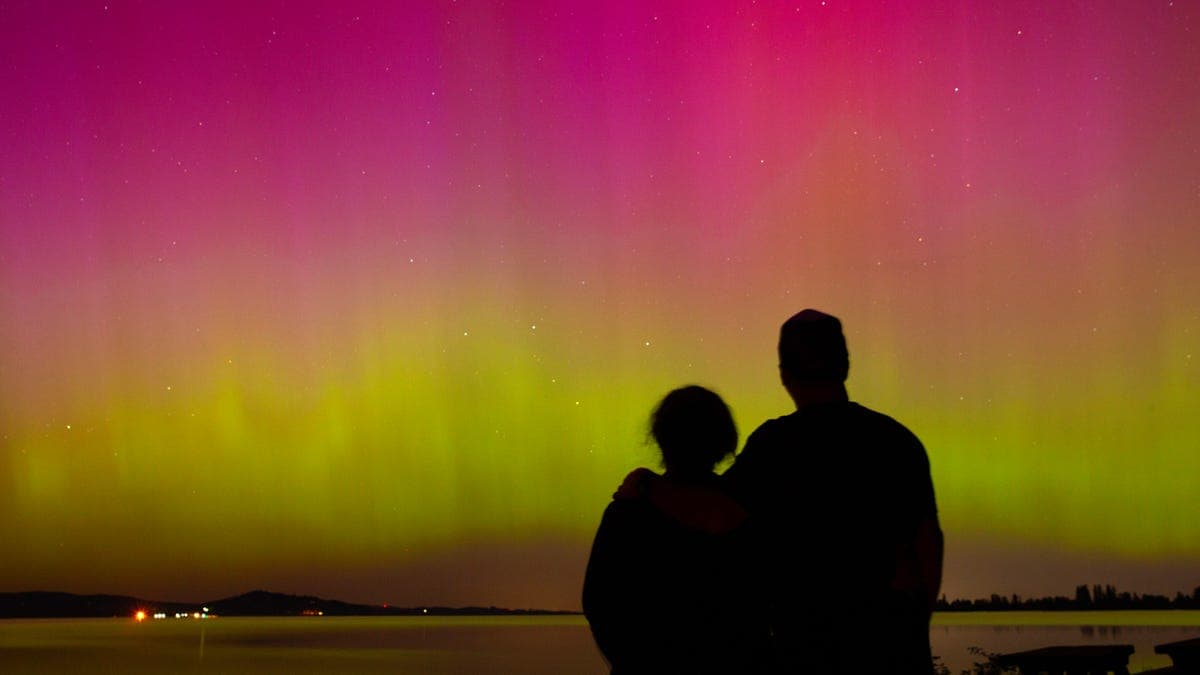 Vibrant Northern Lights Dazzle Midwest as Solar Storm Hits