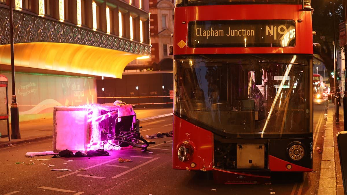 Deadly Rickshaw Crash in Central London Leaves 3 Hospitalized