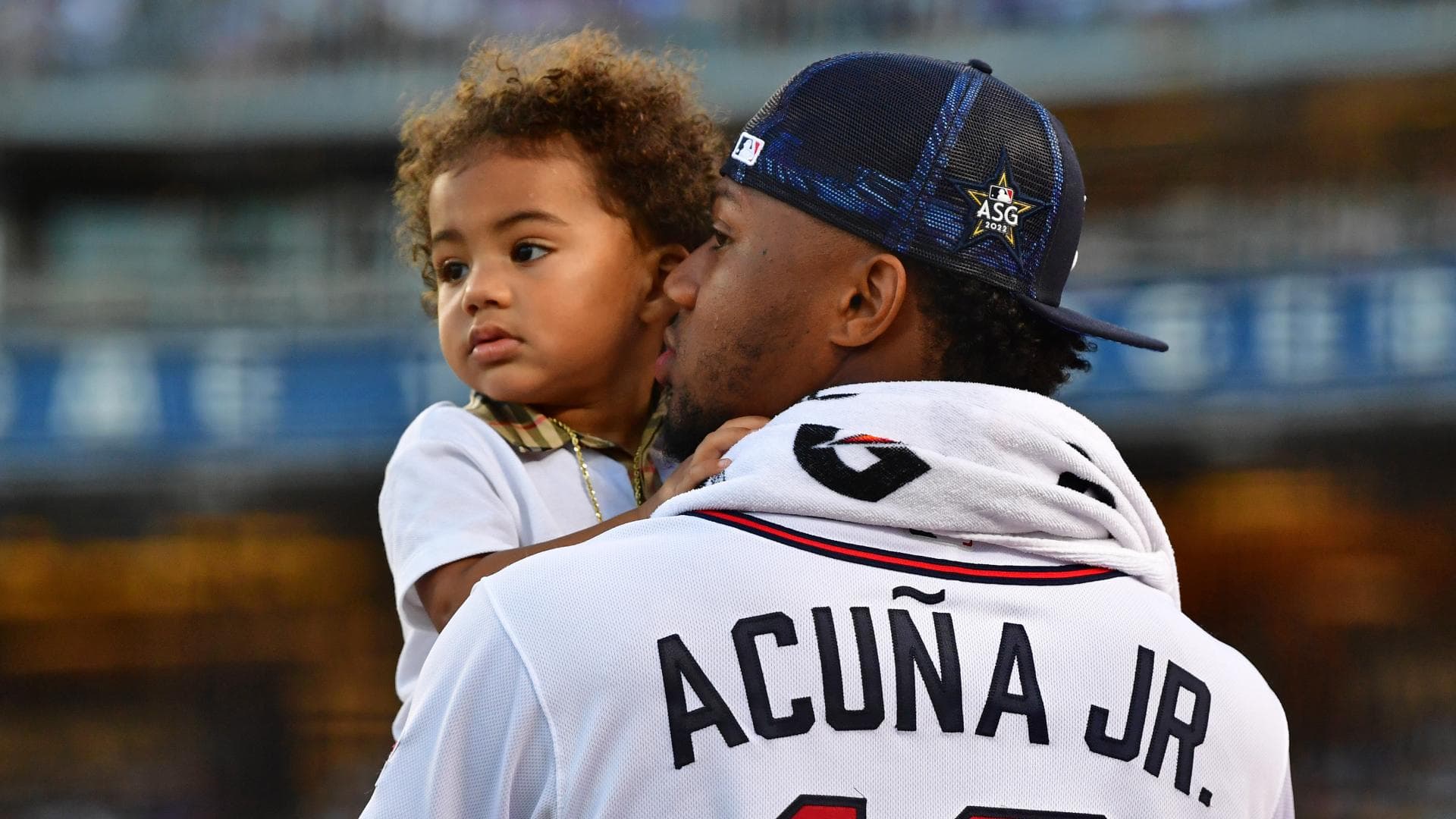Acuña Family's Baseball Dynasty: From Minors to Majors