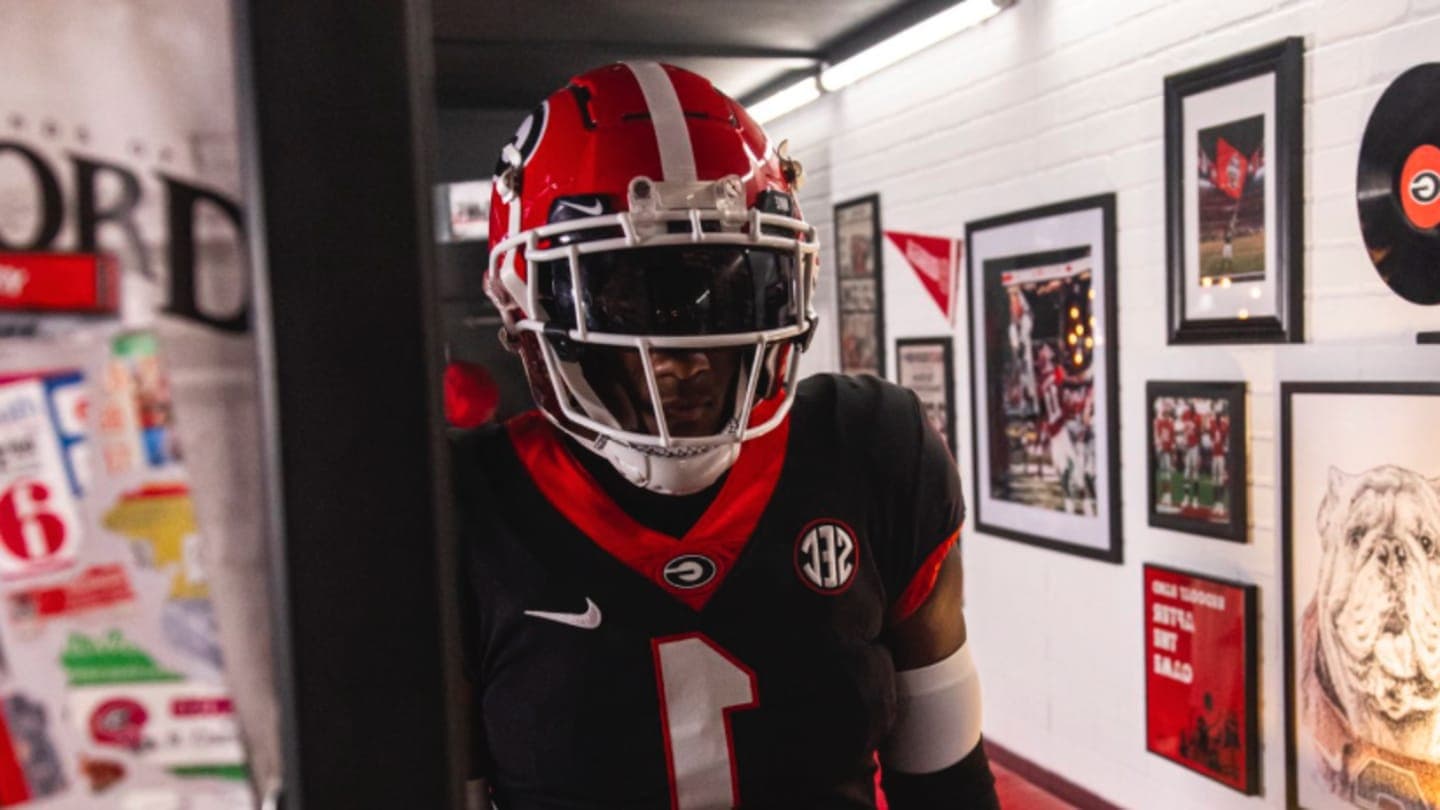 Top Running Back Recruit Chooses Texas over Georgia's "RBU"