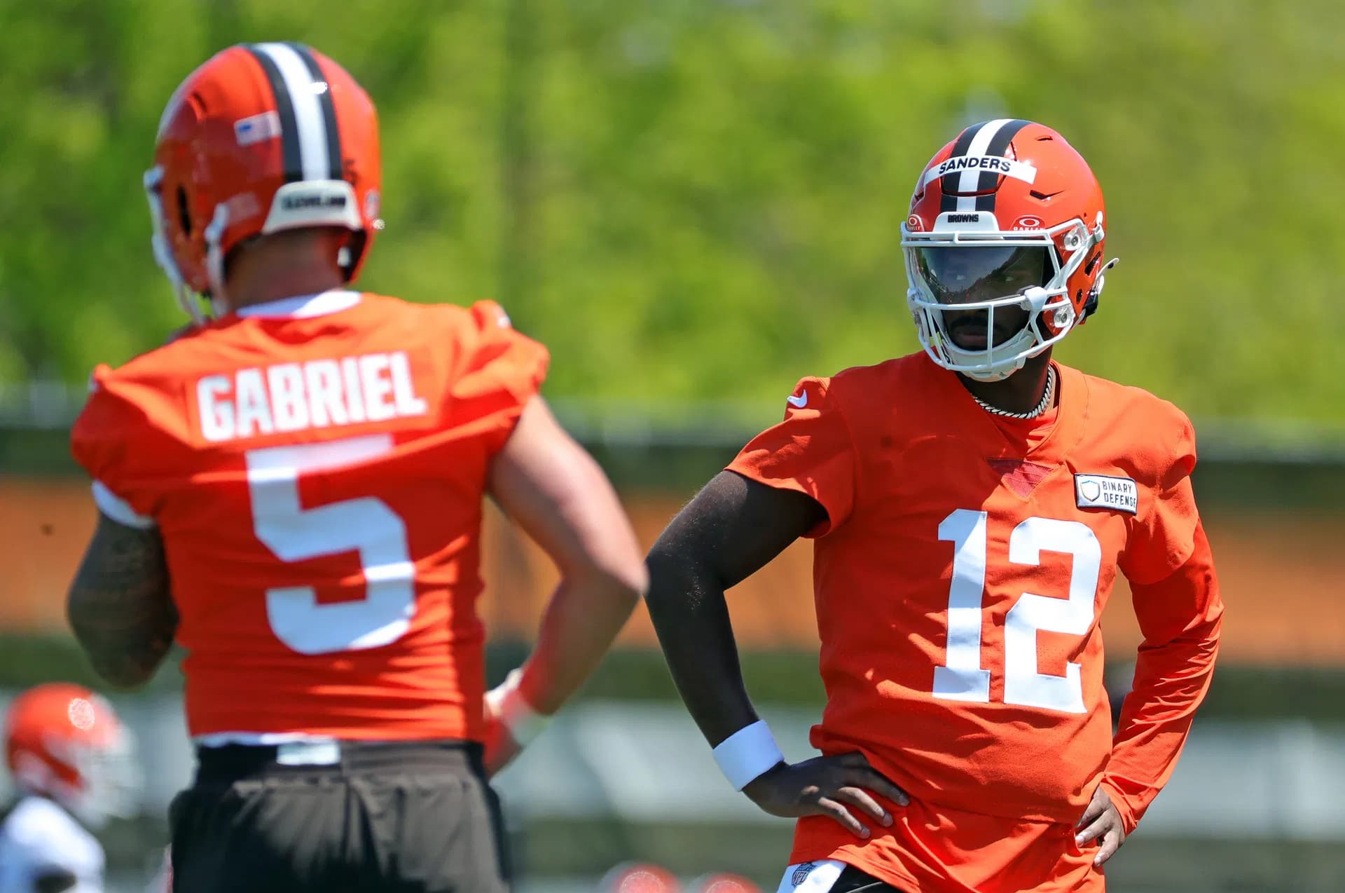 Rookie QBs Struggle, Veteran Flacco Poised to Start for Browns