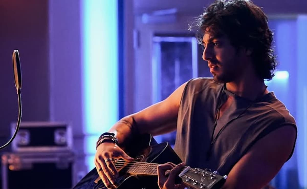 Newcomer Ahaan Panday Scores Breakout Hit with "Saiyaara"