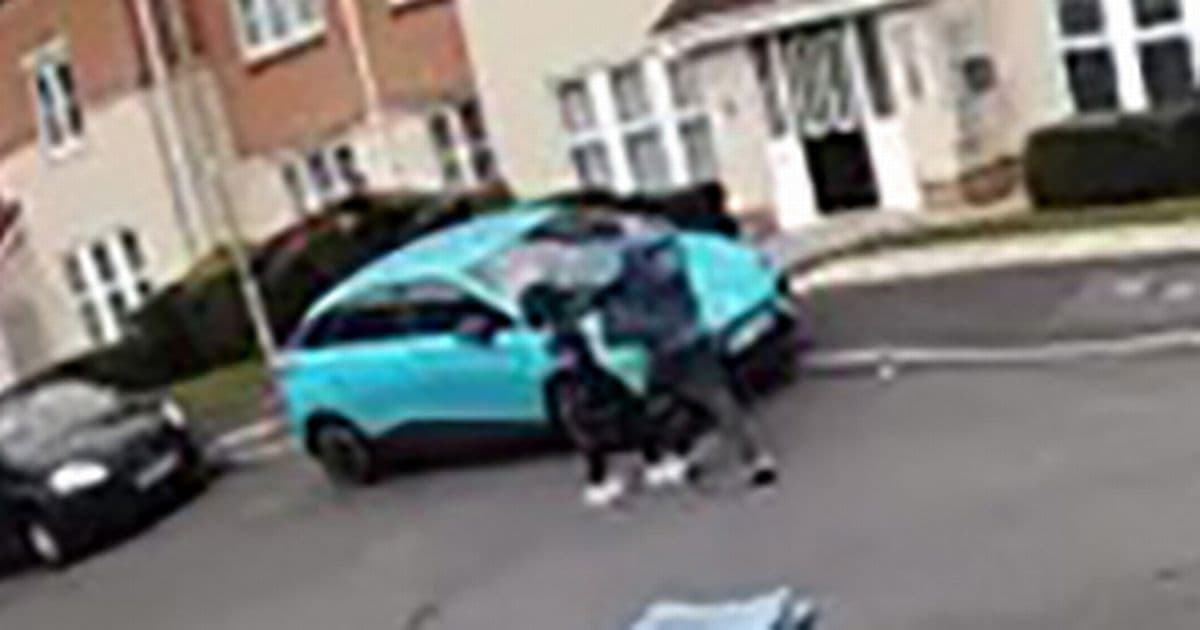 Violent Thug Attacks Girlfriend, Leaves Her Unconscious in the Street