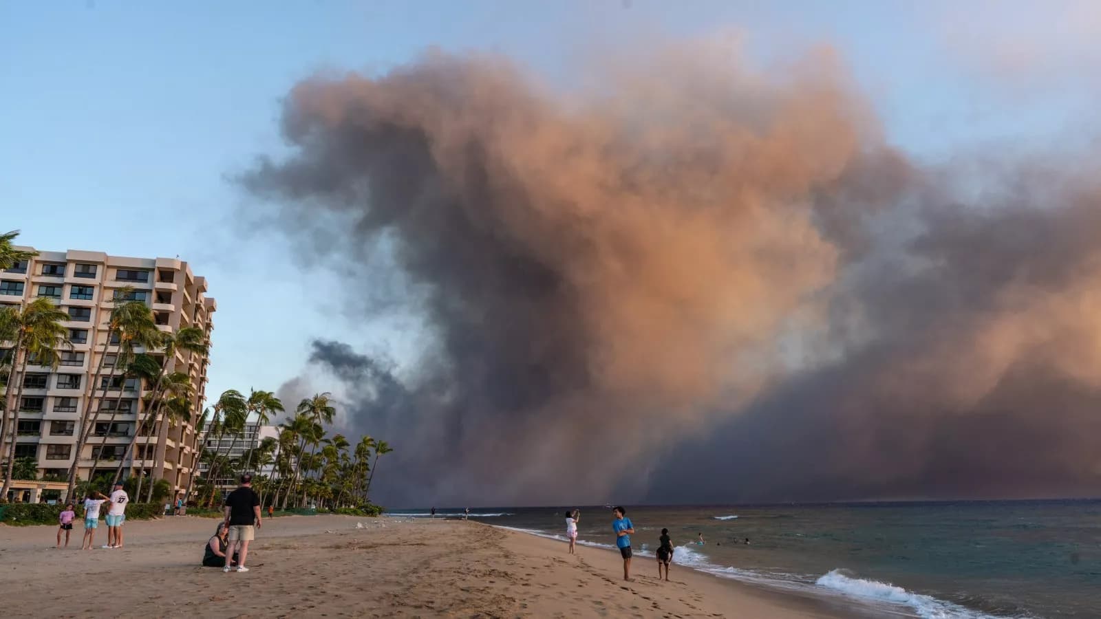Hawaii Braces for Heightened Wildfire Risk Amid Strong Winds