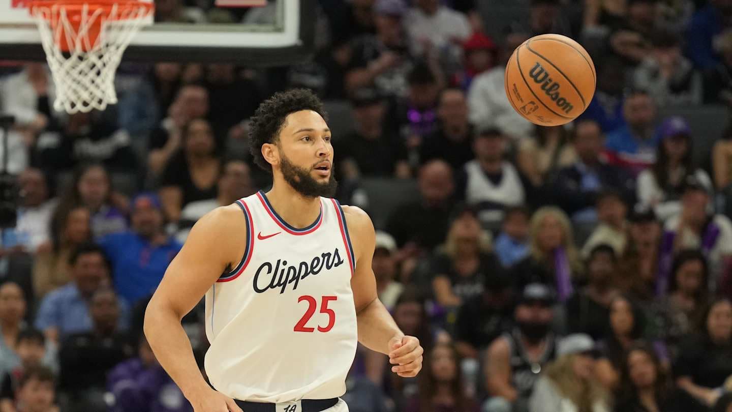 Simmons' Uncertain Future: NBA Star Remains Unsigned Amid Free Agency Frenzy