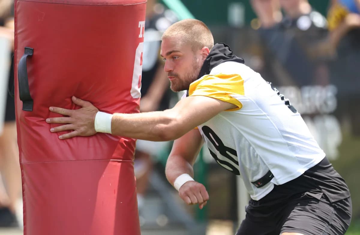 Steelers' 2025 Depth Chart Shakeups: Rookies Impress, Veterans Challenged