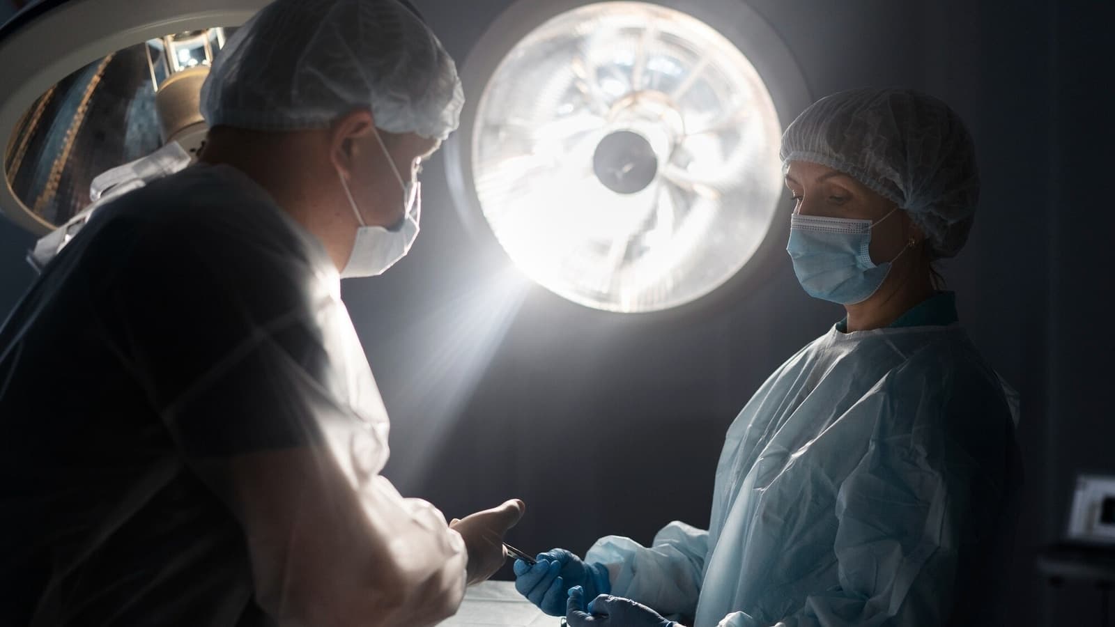 Laparoscopic Surgery Removes Massive Ovarian Cyst, Restoring Patient's Quality of Life