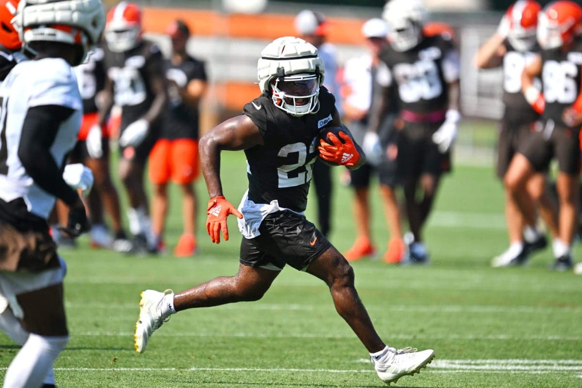 Browns' Backfield Hopefuls Pushed to the Limit in Grueling Drills