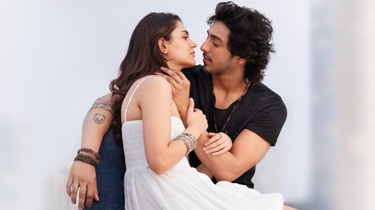 Debutants Ahaan and Aneet Earn Big After Blockbuster 'Saiyaara'