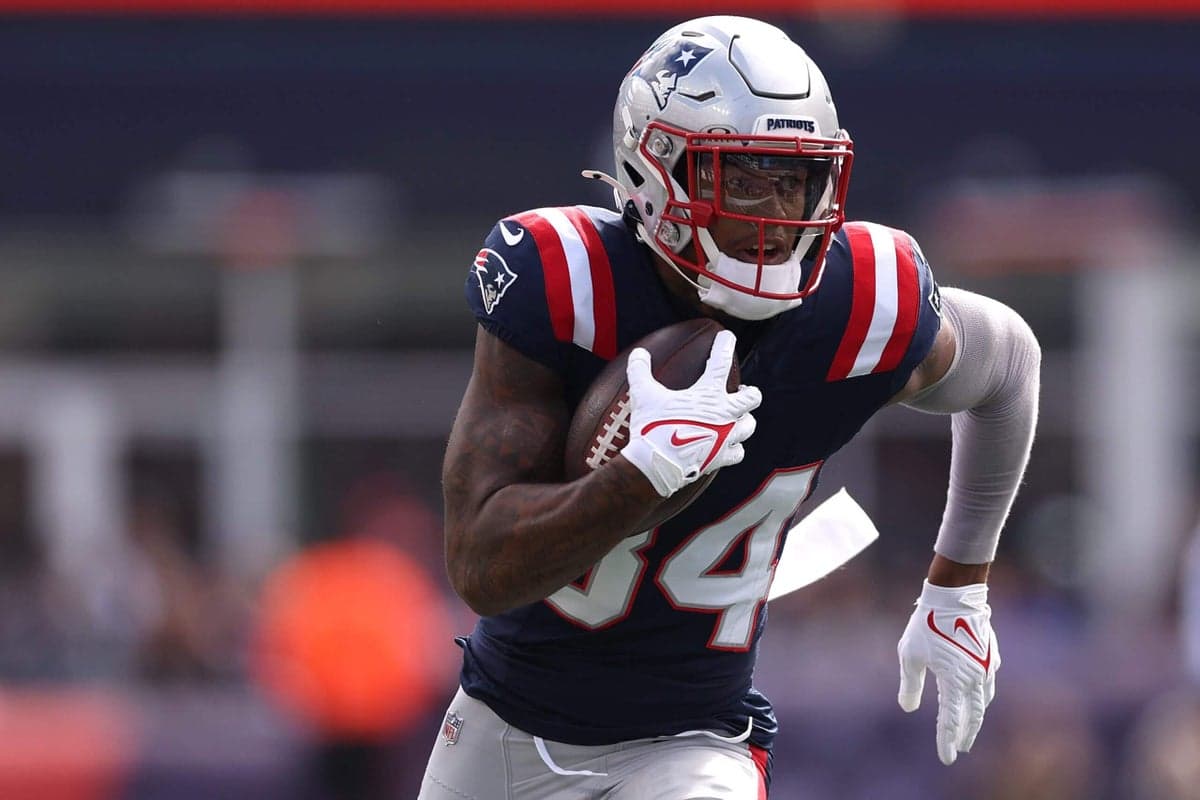 49ers Reunite with Veteran WR Bourne on One-Year Deal