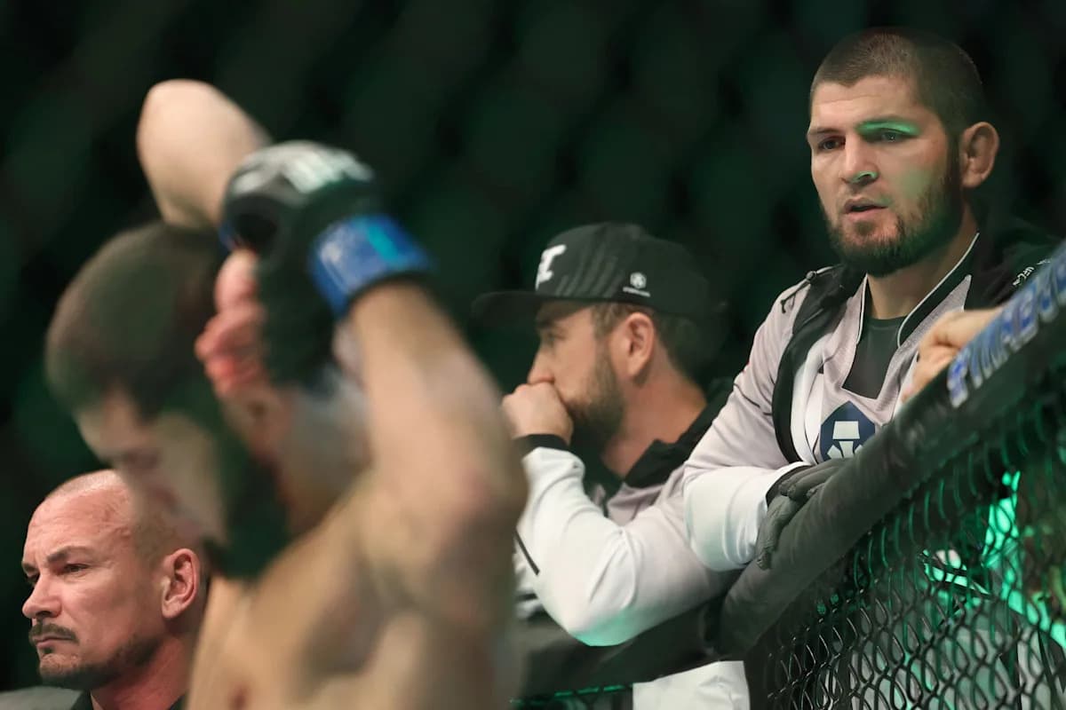 Khabib Nurmagomedov Warns Protégé Islam Makhachev: Retire Before 35