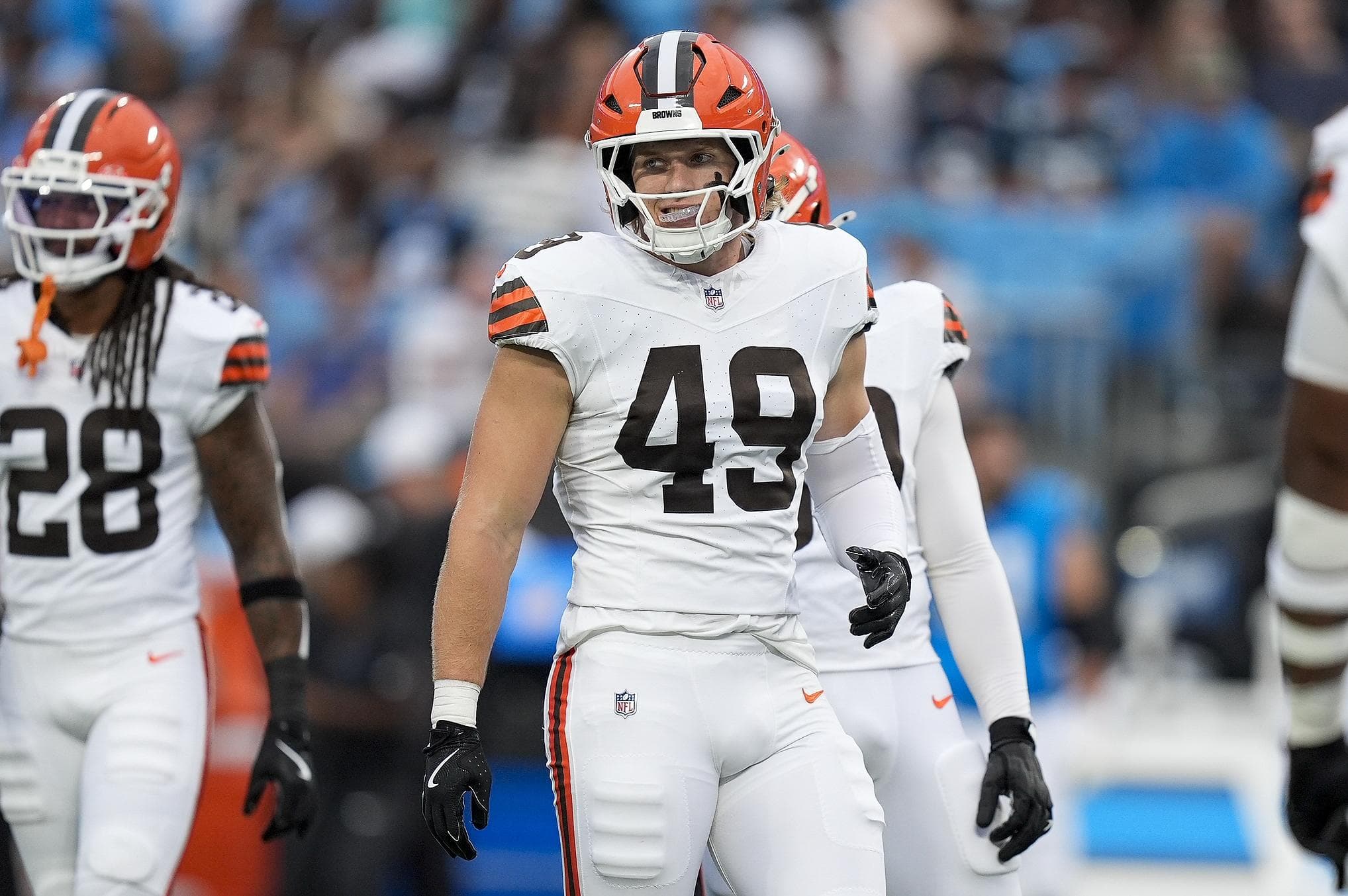 Browns' Rookie Linebacker Shines in Preseason Opener
