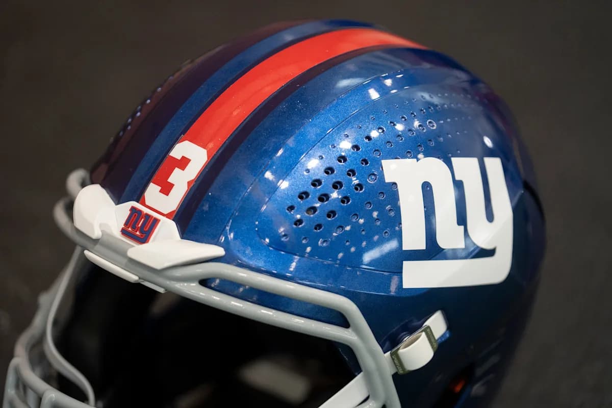 Giants' Rookie QB Dart Primed to Unseat Veteran Wilson