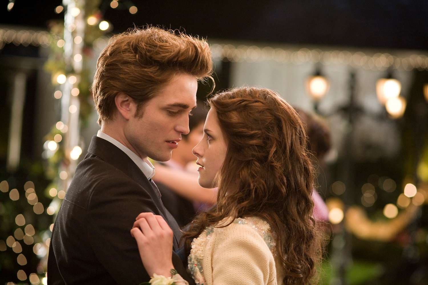 Twilight Saga Teases Comeback: Fans Eagerly Await Vampire Romance Revival