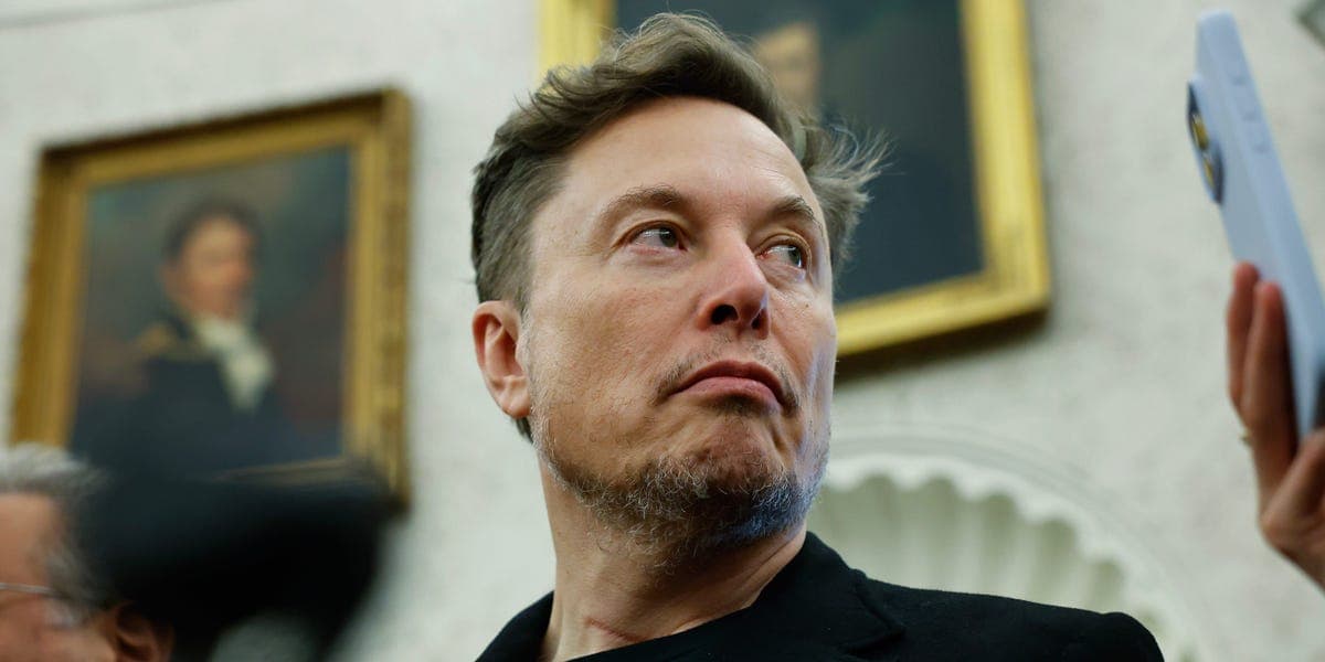 Top Lawyer Leaves Elon Musk's xAI Startup to Spend More Time with Family