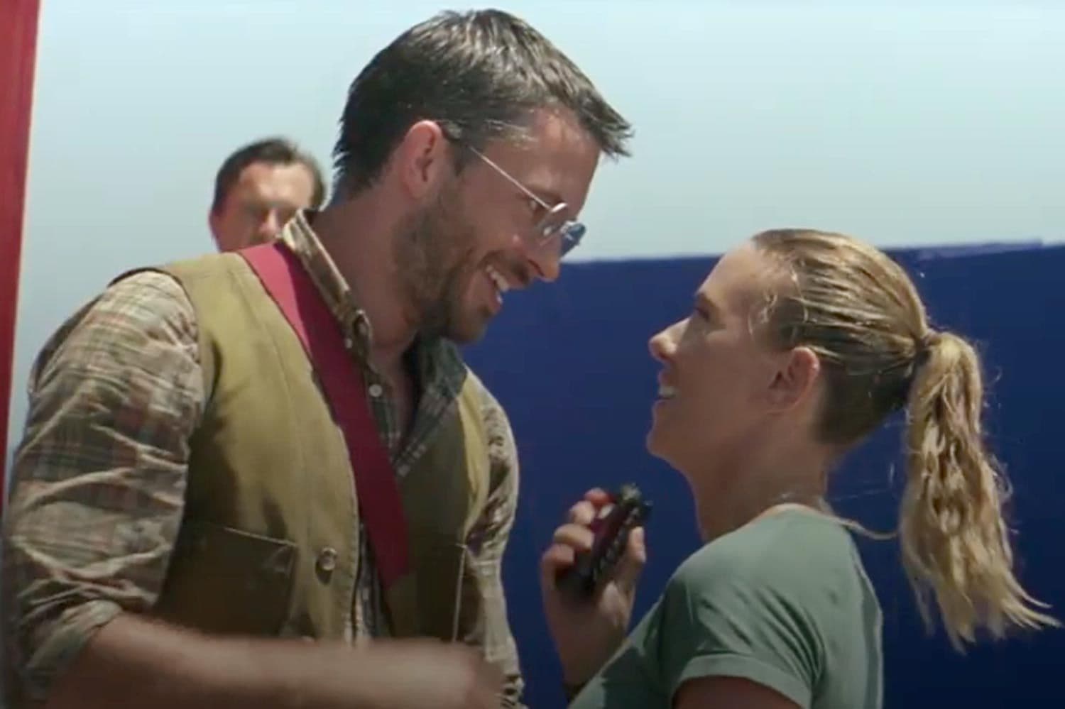 Jurassic World Rebirth Stars Johansson and Bailey Reveal Hilarious On-Set Bloopers