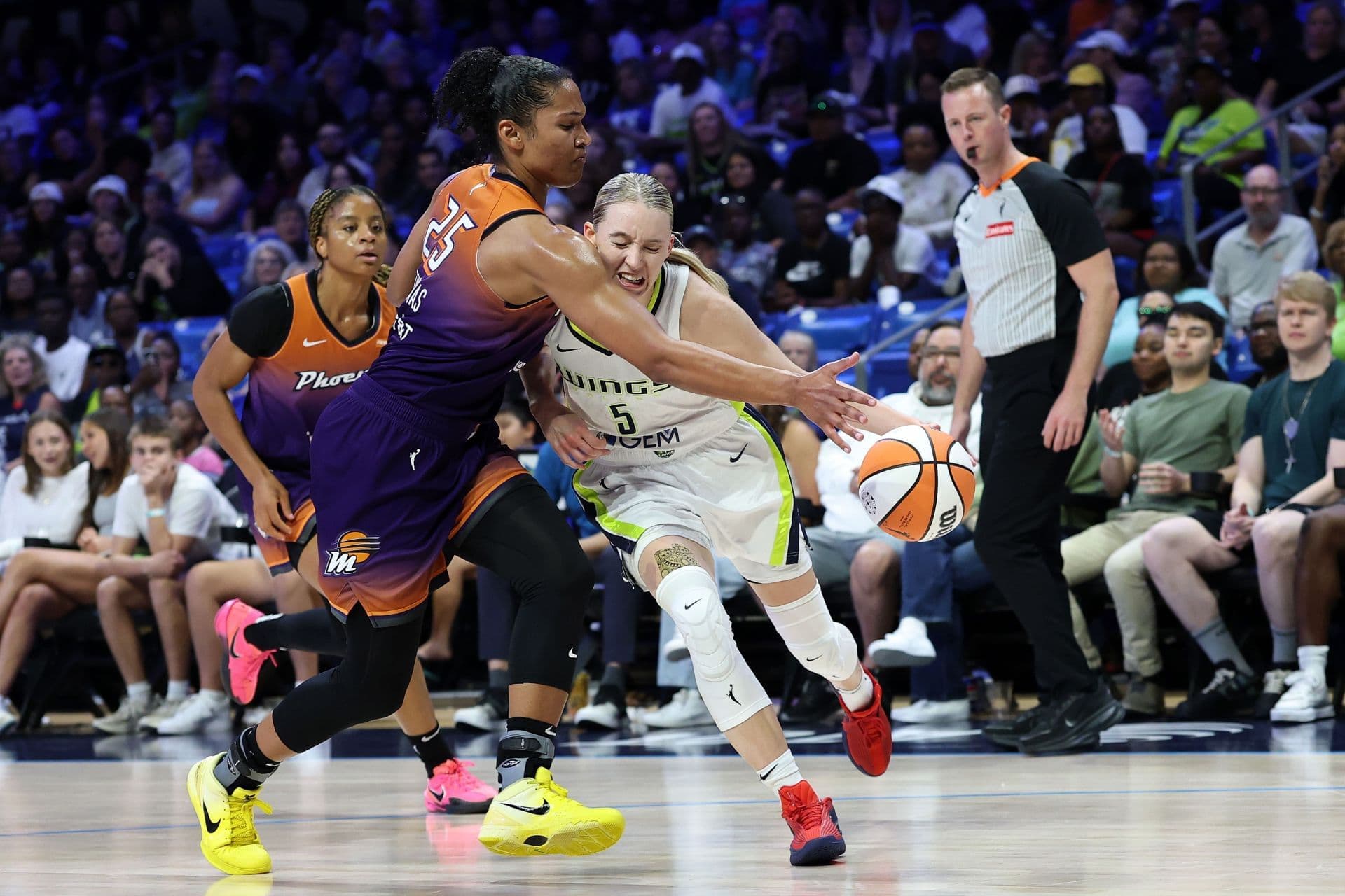 Mercury Clash with Wings in Crucial Western Conference Matchup