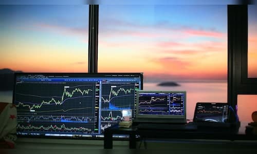 Page Industries Faces Divergent Analyst Views Amid Macro Uncertainty