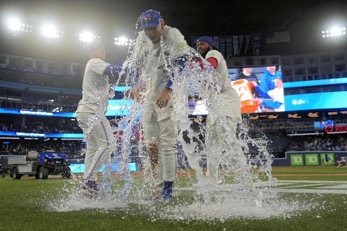 Scherzer Stumbles, but Offense Shines in Dome Showdown
