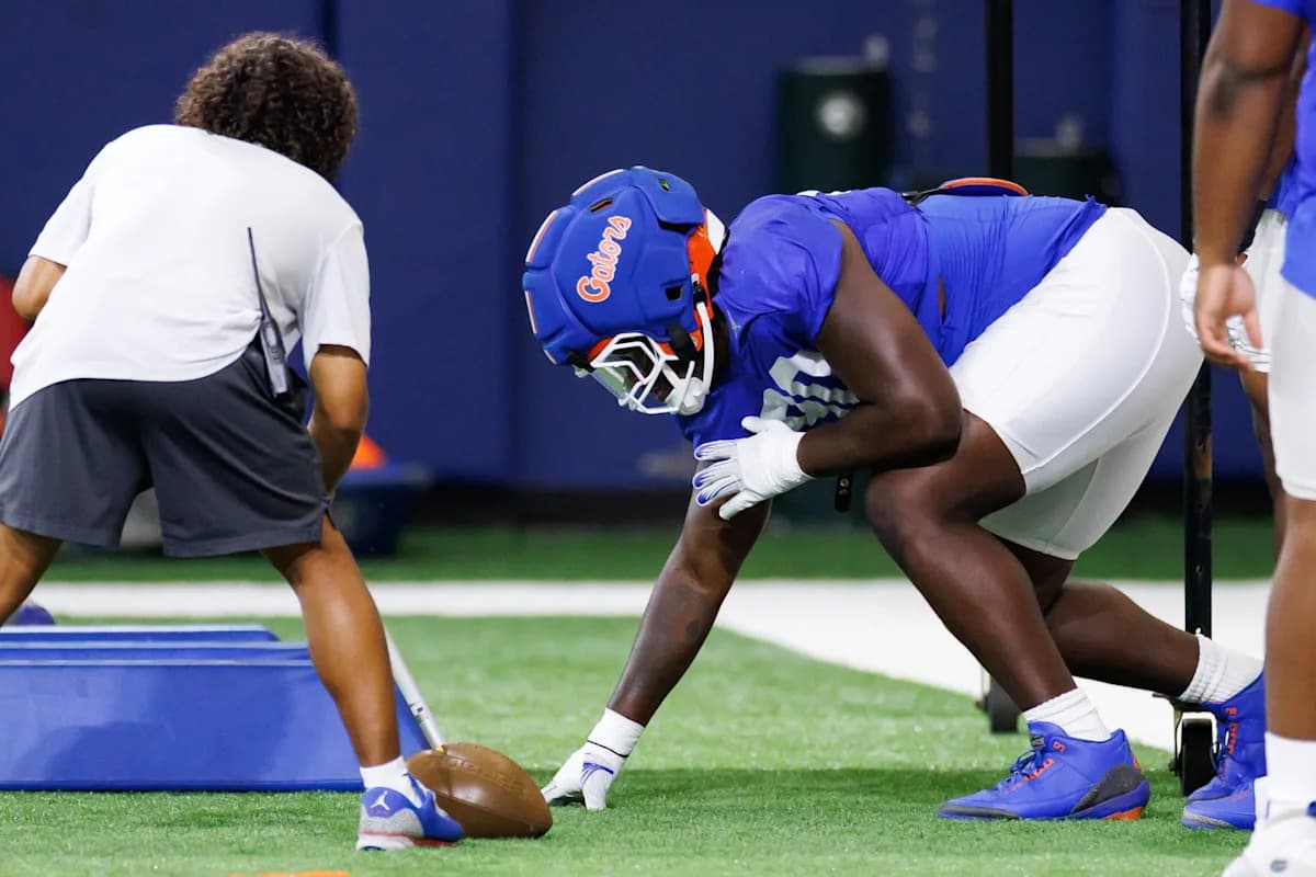 Defensive Lineman's Viral Spitting Incident Overshadows Florida's Week 2 Collapse