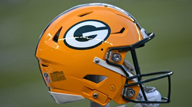 Ex-Giants Star Shines for Packers, Hints at Dissatisfaction with Former Team
