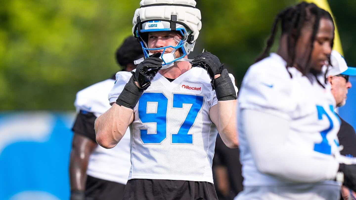 Injured Lions Star Aidan Hutchinson Shines in Training Camp Comeback