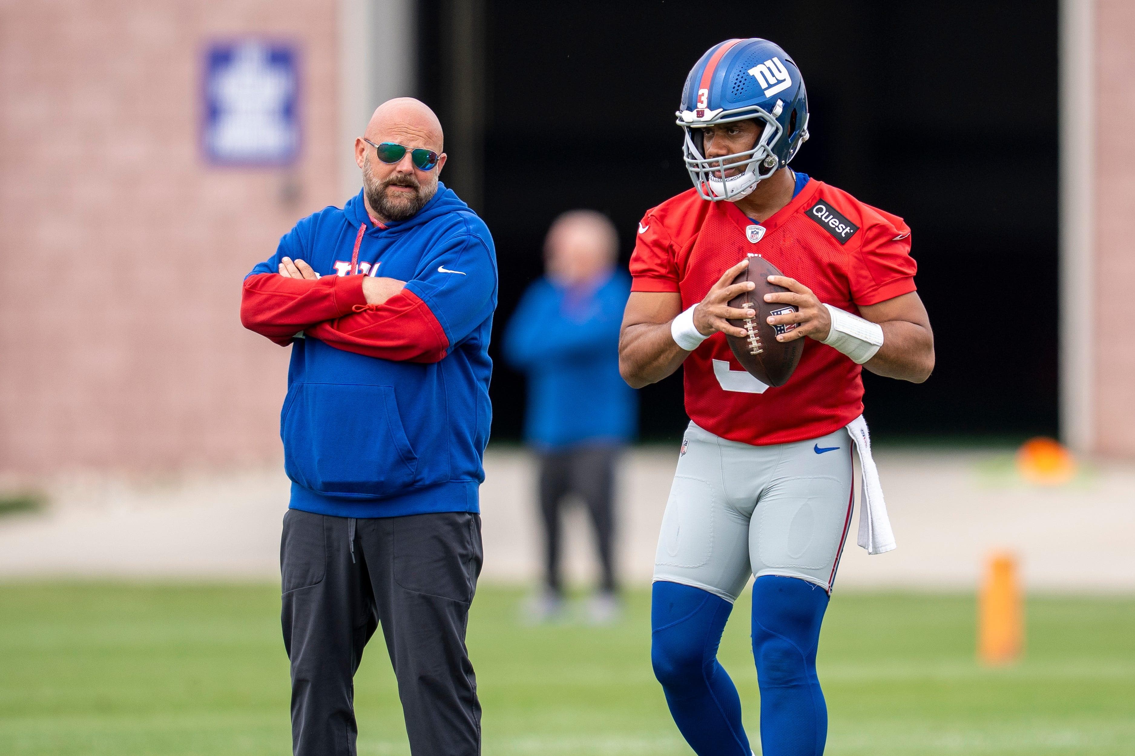 Giants Coach Backs Russell Wilson as QB1, But Rookie Dart Looms Large