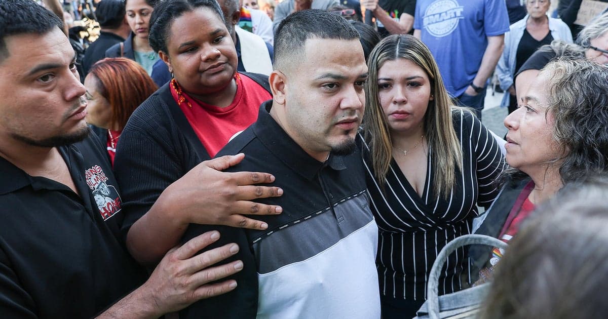 Salvadoran Immigrant Fights Deportation, Seeks Asylum in the U.S.
